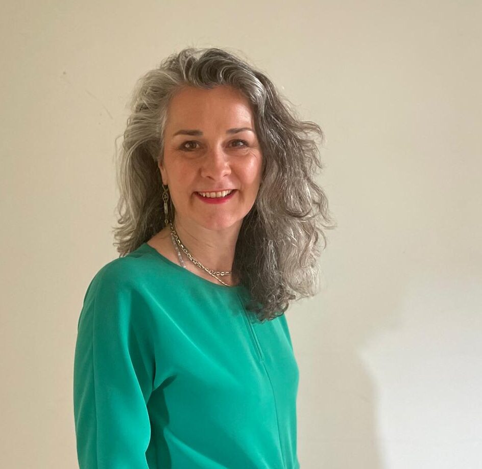 Carina van der Kloet hosting a workshop on clothing and personal appearance in Amsterdam